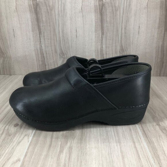 Dansko Clogs Womens EU 40 Black XP Leather Slip On Professional Shoes - Picture 2 of 12